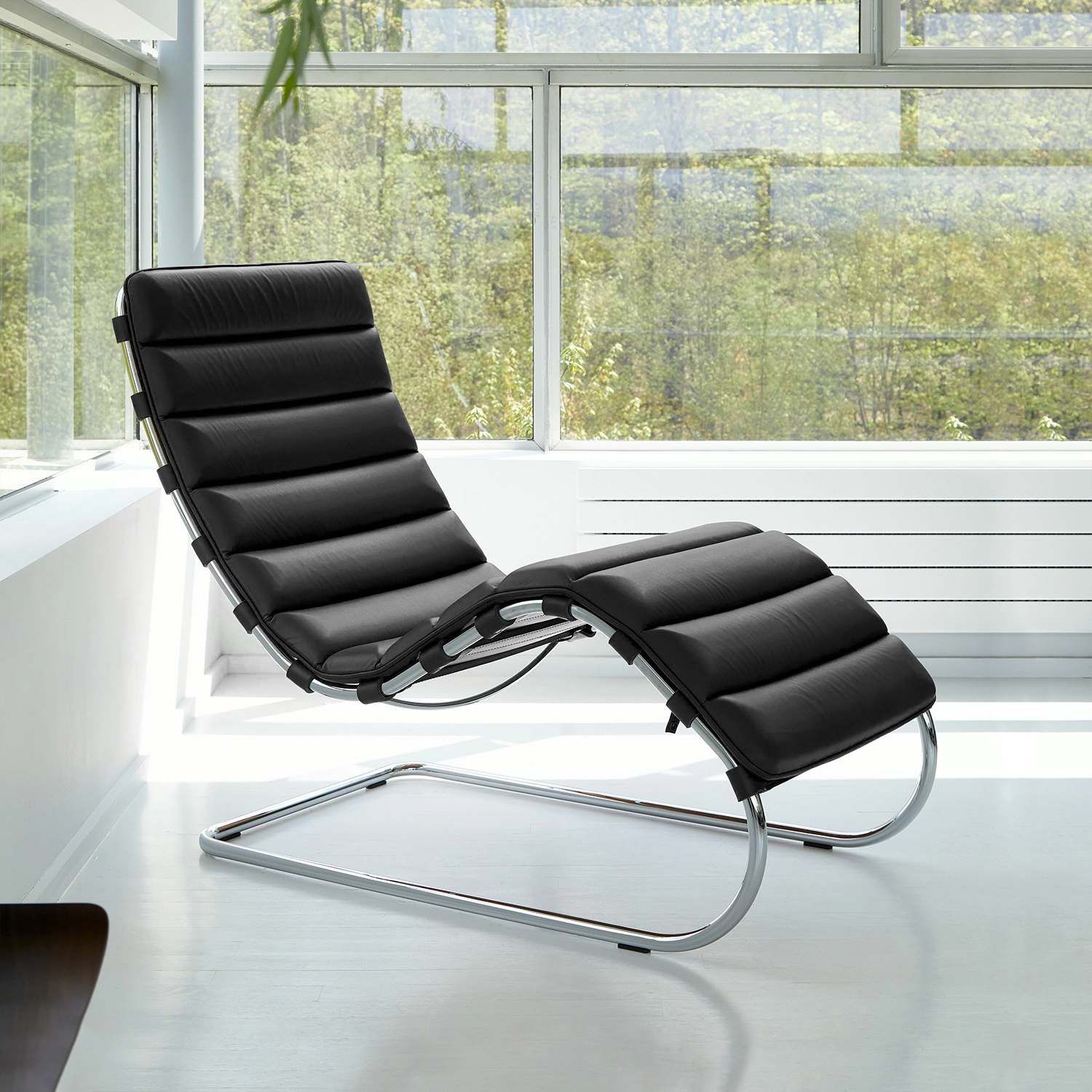 MR-Chaise-Lounge-Replica-Black-1-1 MR Chaise Lounge Replica - Image 1