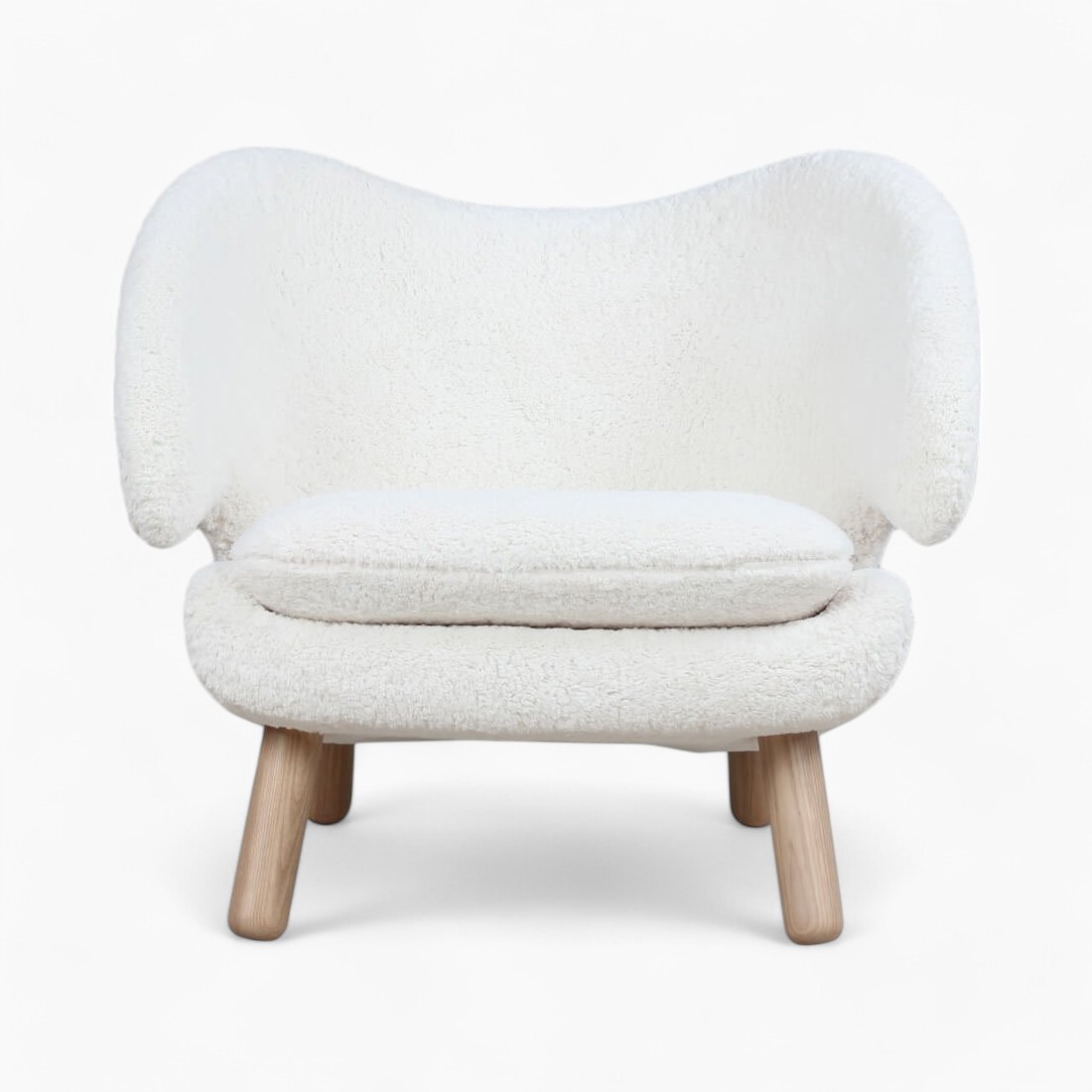 Pelican-Chair-3 Pelican Chair Replica by Finn Juhl for House of Finn Juhl - Image 1